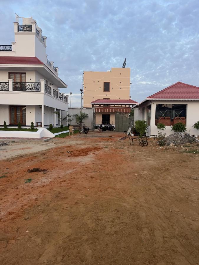 Sri Balaji Lodging Hotel Tiruchchendūr Buitenkant foto